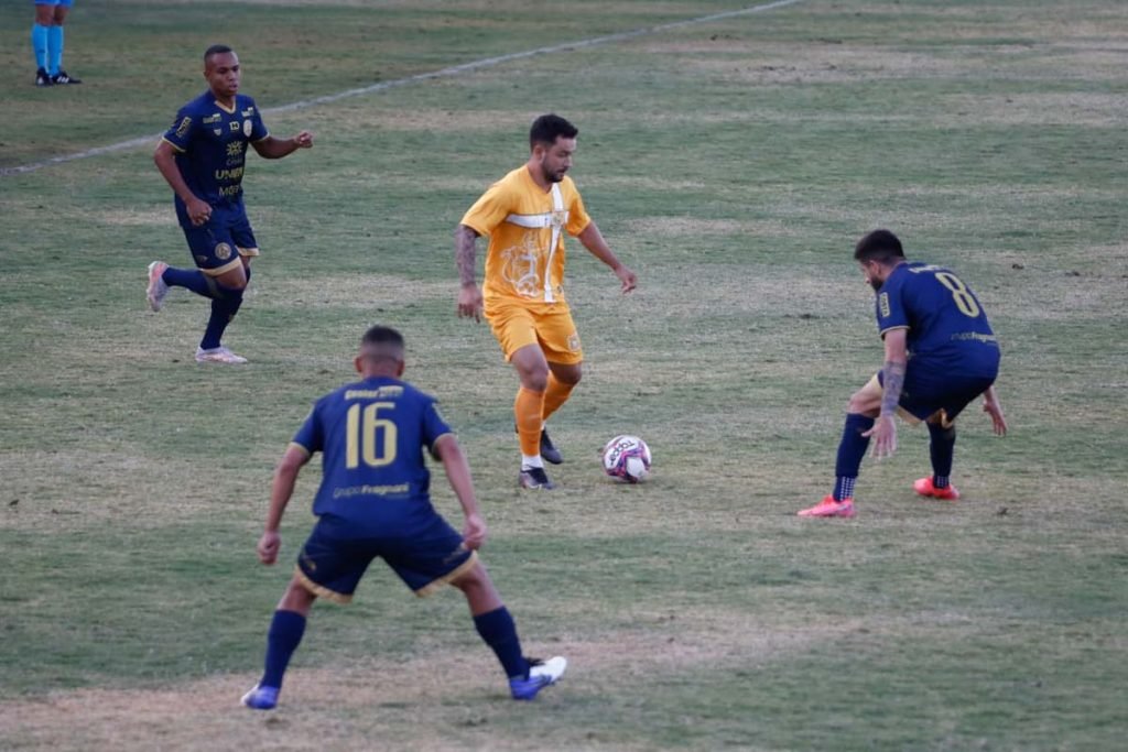 Brasiliense 0 x 1 Aparecida de Goiânia