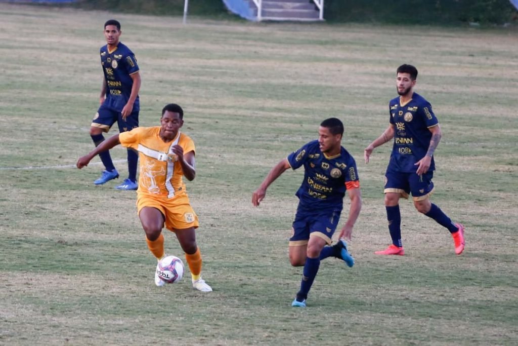 Brasiliense 0 x 1 Aparecida de Goiânia