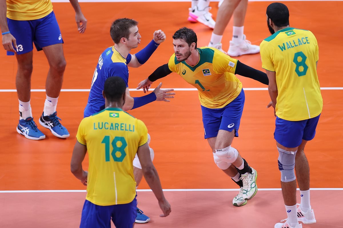 Jogaço em Tóquio! Brasil vence a França no tie-break no vôlei masculino, Olimpíadas