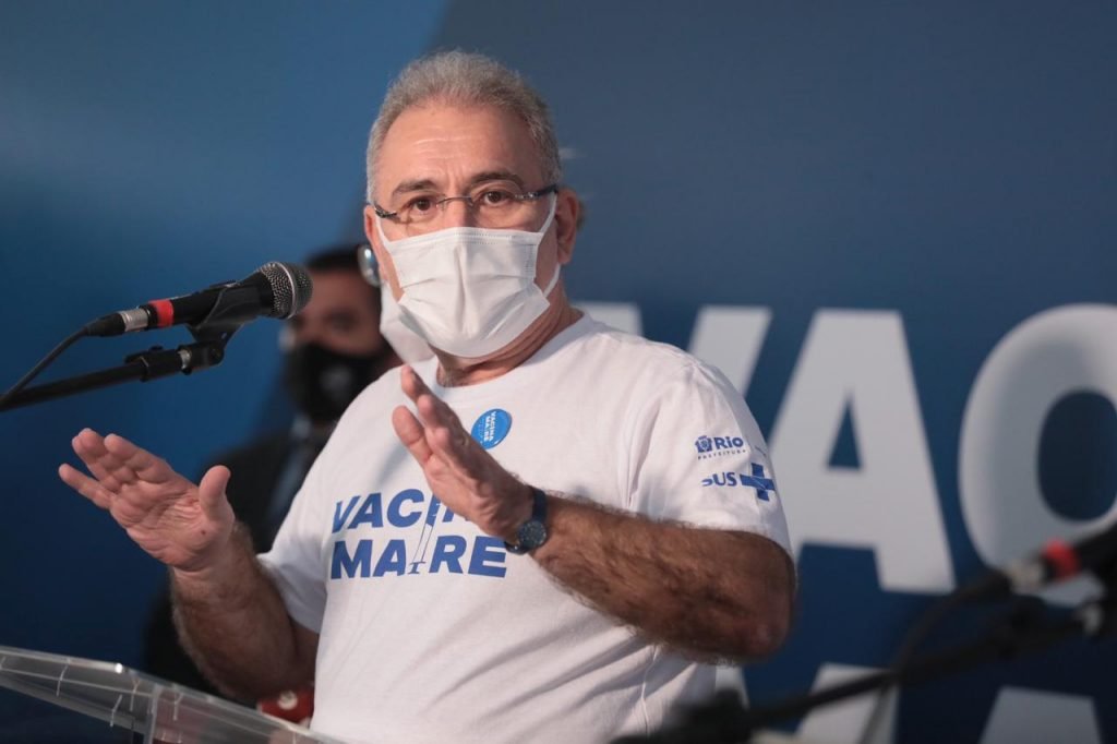 Ministro da Saúde Marcelo Queiroga esteve na Maré para dar esclarecimentos sobre a vacinação em massa 11