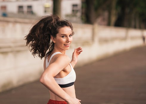 Treinar descalço: É seguro? Há vantagens?