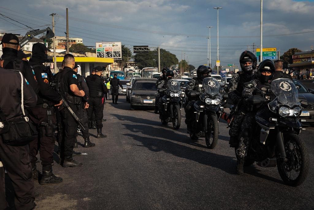 Manifestação contra impostos de combustíveis na Av Brasil
