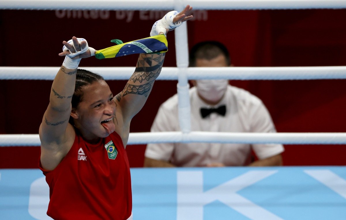 Para Defender Título, Bia Ferreira Estreia Em Mundial De Boxe Feminino ...