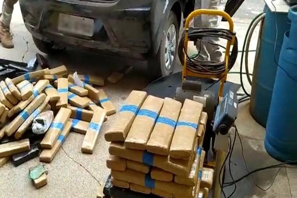 PRF apreende 312 kg de maconha no Recanto das Emas
