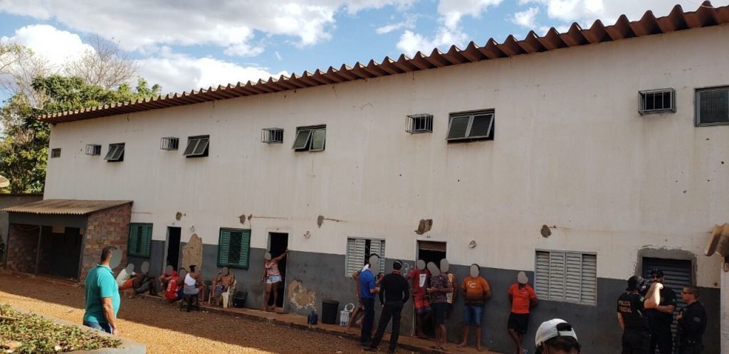 trabalho escravo cigarro palha jatai