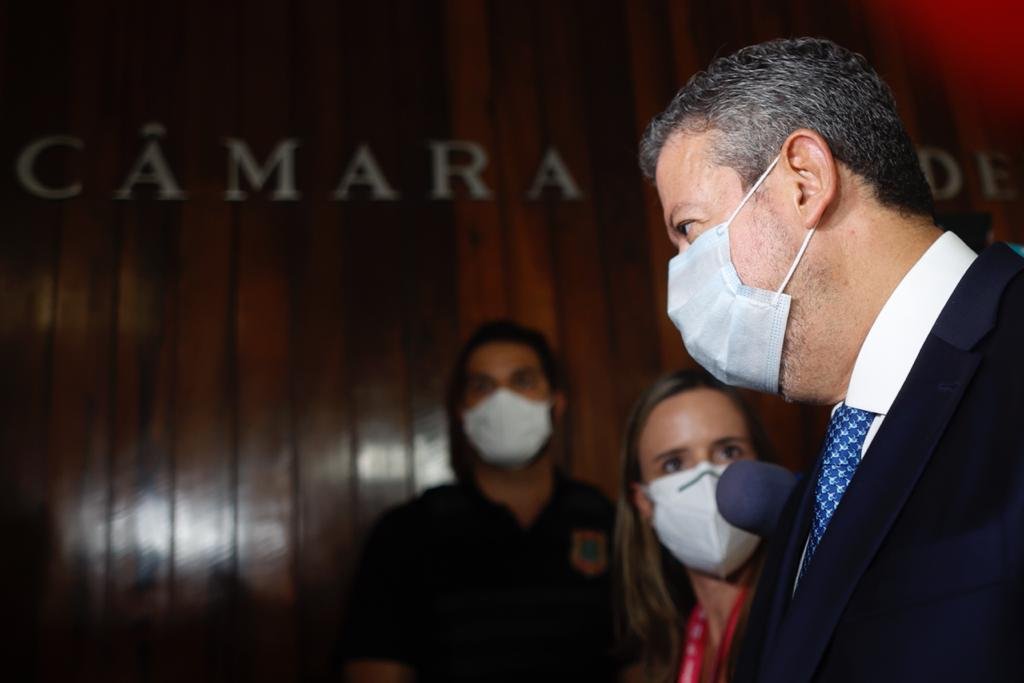 Presidente da Câmara dos Deputados Arthur Lira chega ao Congresso 6