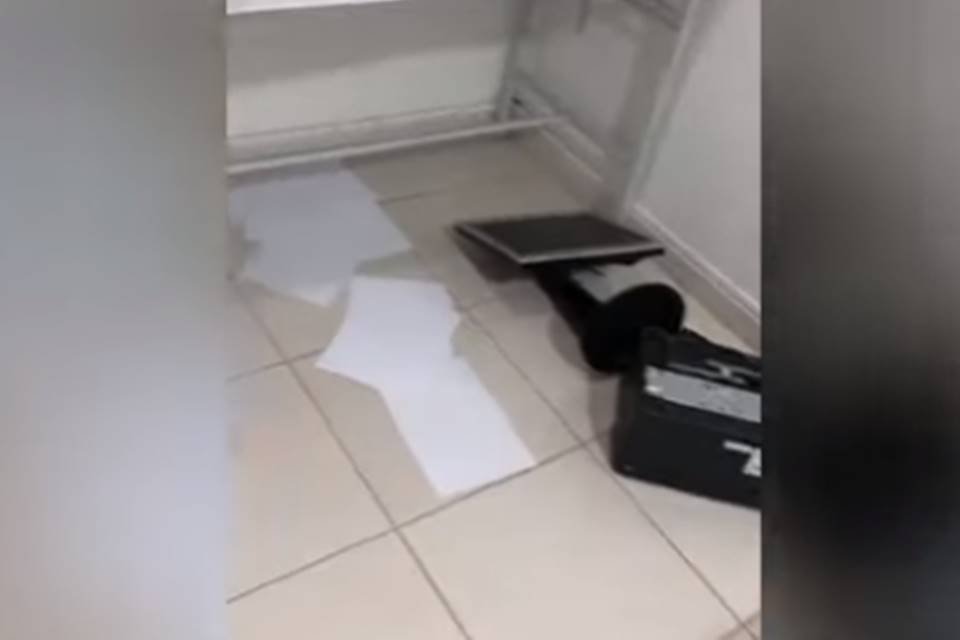 Consultório destruído por ex de médico