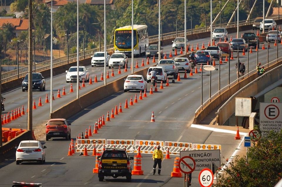 Ponte JK e Eixo Monumental sofrem mudanças no trânsito neste domingo |  Metrópoles