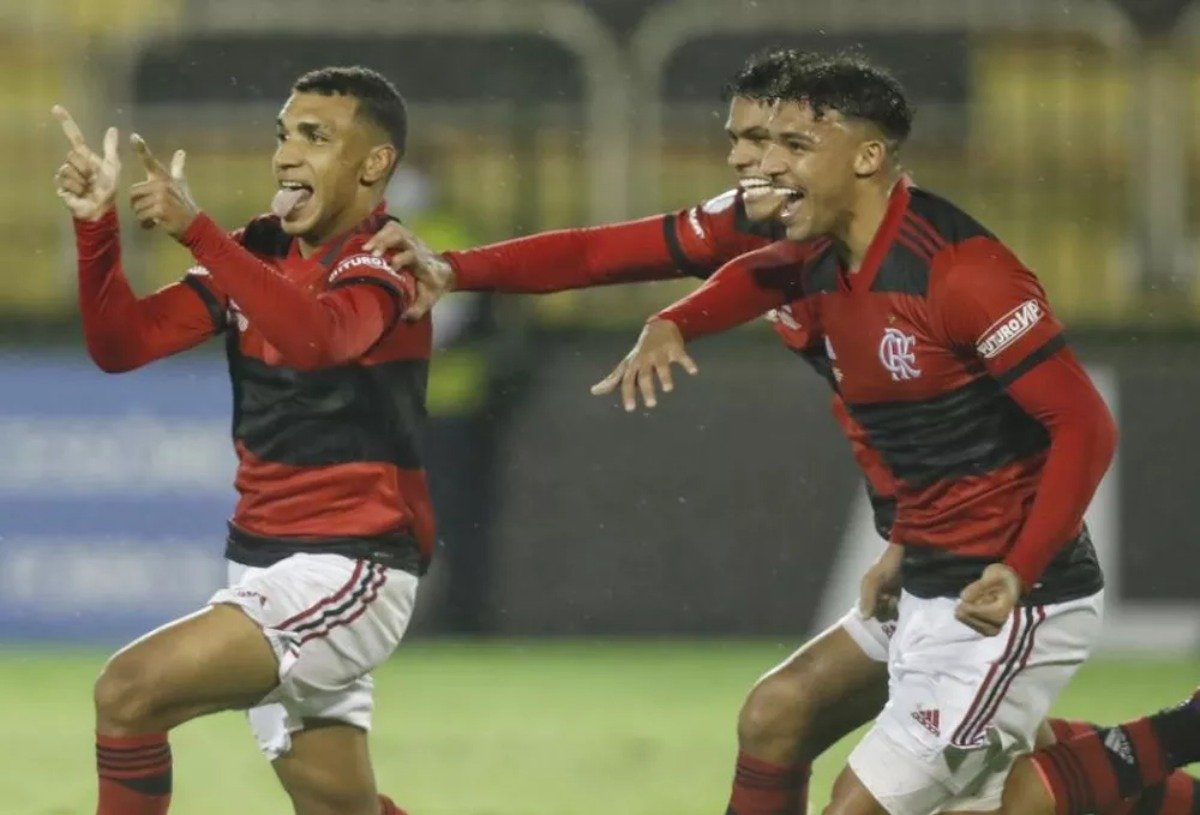 Sub-17 fecha trabalhos para jogo decisivo no Campeonato Brasileiro