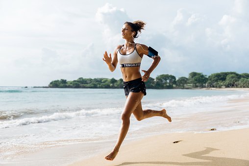 Treinar descalço: É seguro? Há vantagens?