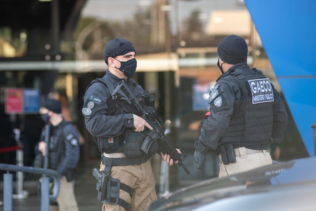 Promotores do Ministério Público do Distrito Federal e Territórios (MPDFT) deflagraram operação na presidência do Iges-DF no prédio PO 700 brasilia df 20