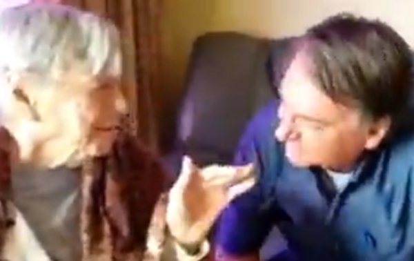 Presidente Bolsonaro e a mãe, dona Olinda, de 94 anos