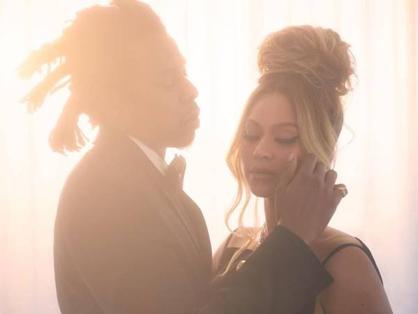Beyoncé e Jay-Z na campanha About Love da Tiffany - Fall 2021