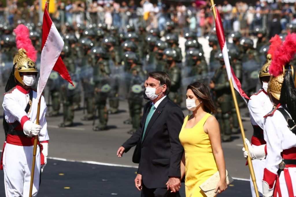 Cerimônia de comemoração do dia do soldado no Quartel General do Exército 6