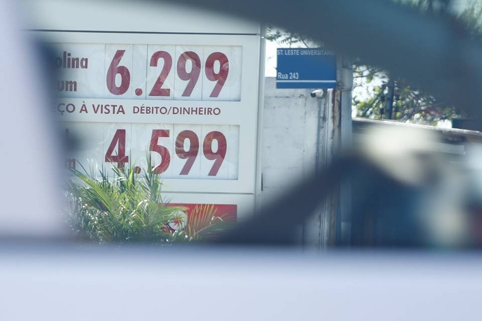 gasolina puxa alta da inflação e goiânia lidera variação no brasil