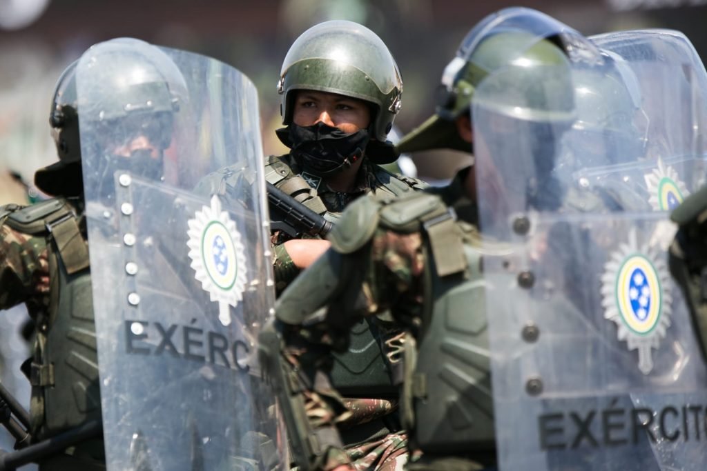 Cerimônia de comemoração do dia do soldado no Quartel General do Exército agenda bolsonaro militares