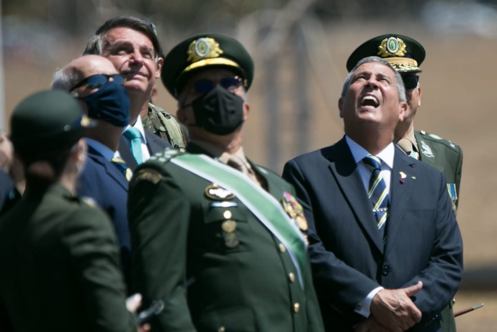 Cerimônia de comemoração do dia do soldado no Quartel General do Exército agenda bolsonaro militares