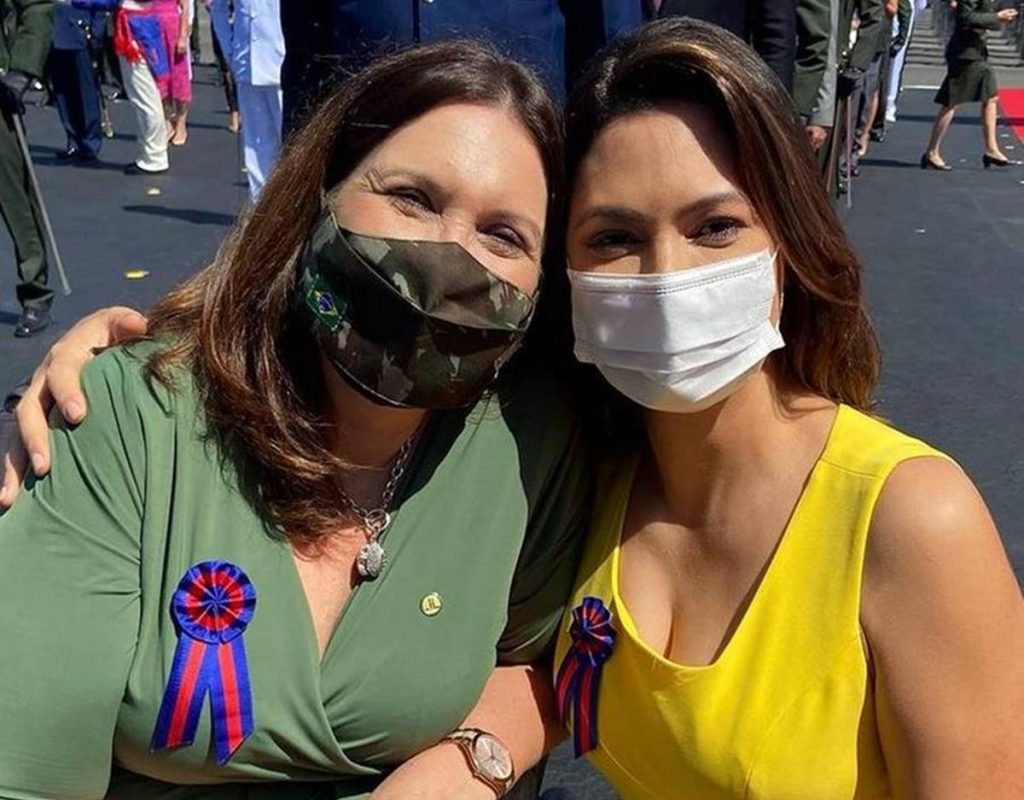 Bia Kicis e Michelle Bolsonaro