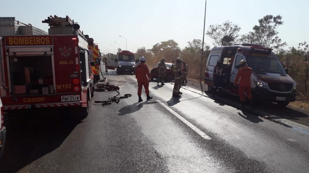Colisão frontal deixa quatro vítimas na DF-128
