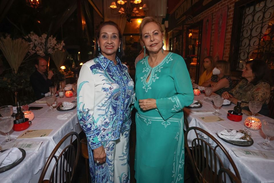 Rita Márcia Machado e Elizabeth Campos
