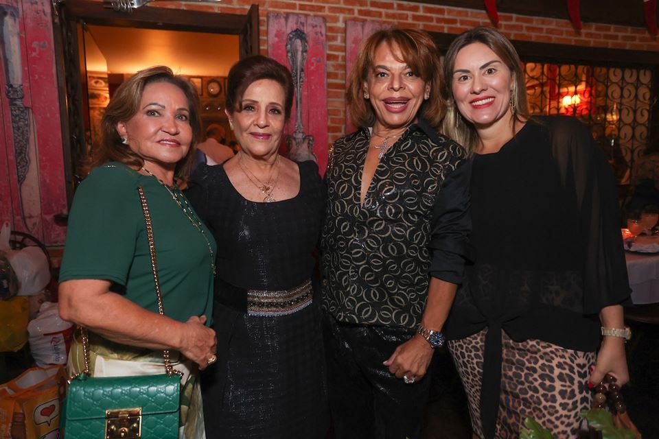 Zeza Santana, Lúcia Itapary, Carlinhos Beauty e Fernanda Caixeta