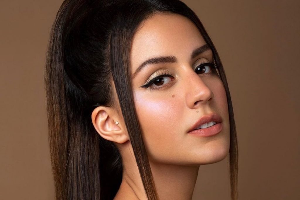 Larissa Bonesi