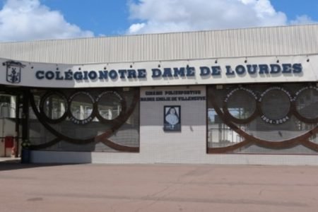 Colégio Notre Dame de Lourdes suspendeu a professora por três dias