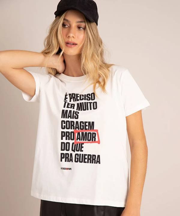 blusa personagem c&a