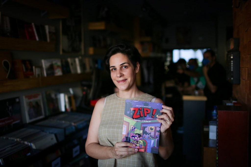 Lançamento do livro ZIP na Loja de discos Marcondes & Co