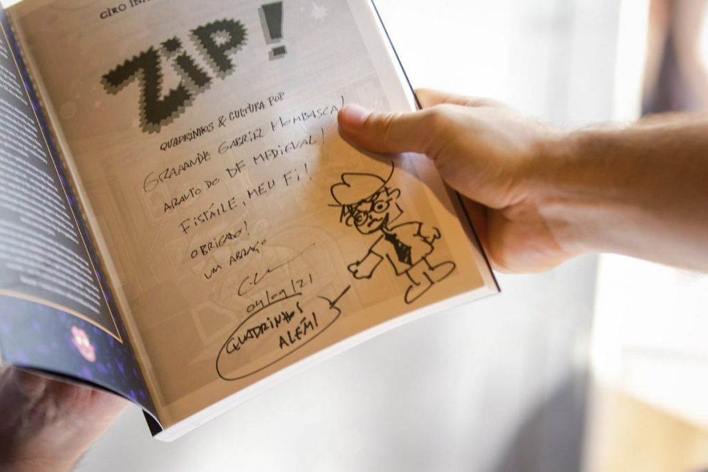 Lançamento do livro ZIP na Loja de discos Marcondes & Co