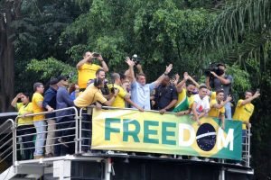 O presidente Jair Bolsonaro (Sem Partido), durante discurso para apoiadores na manifestação contra o STF na Avenida Paulista 4