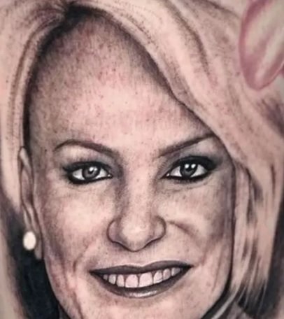 Tatuagem Ana Maria Braga