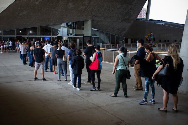 080921 AM Vacina Cidade das Artes 011