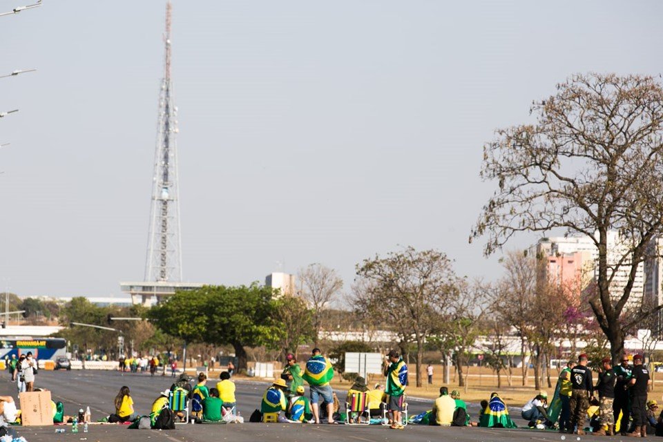 Manifestantes na Esplanada dos Ministérios