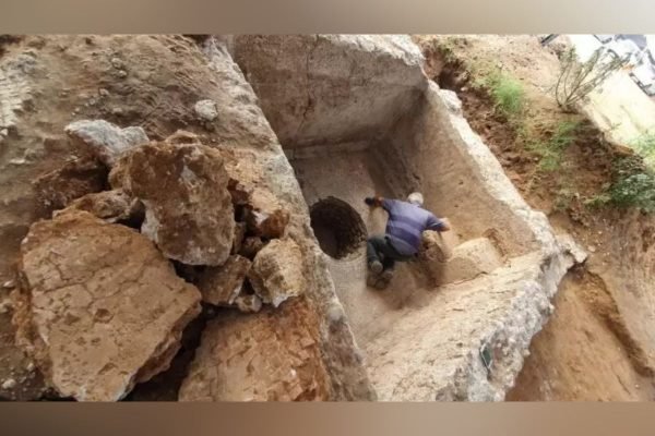 Objetos arqueológicos ‘incomuns’ foram encontrados perto de Tel Aviv