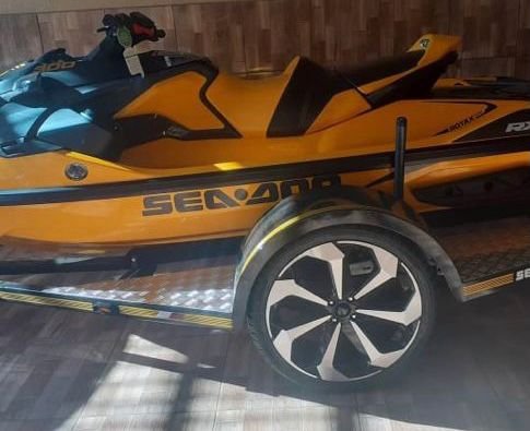 Carros de luxo, jet-ski e R$ 8 milhões: Polícia faz operação contra  influencer do 'Jogo do Tigrinho'; veja fotos - BNLData