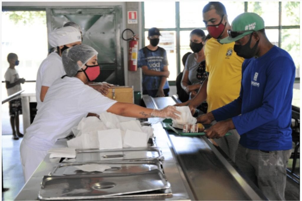 Restaurante Comunitário do Sol Nascente é reaberto com café da manhã no cardápio