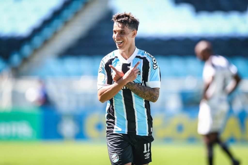 Atlético leva sustos, mas vence e complica Grêmio na zona do rebaixamento -  Jogada - Diário do Nordeste