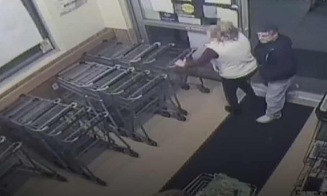 homem injeta sêmen em mulher dentro de mercado nos EUA