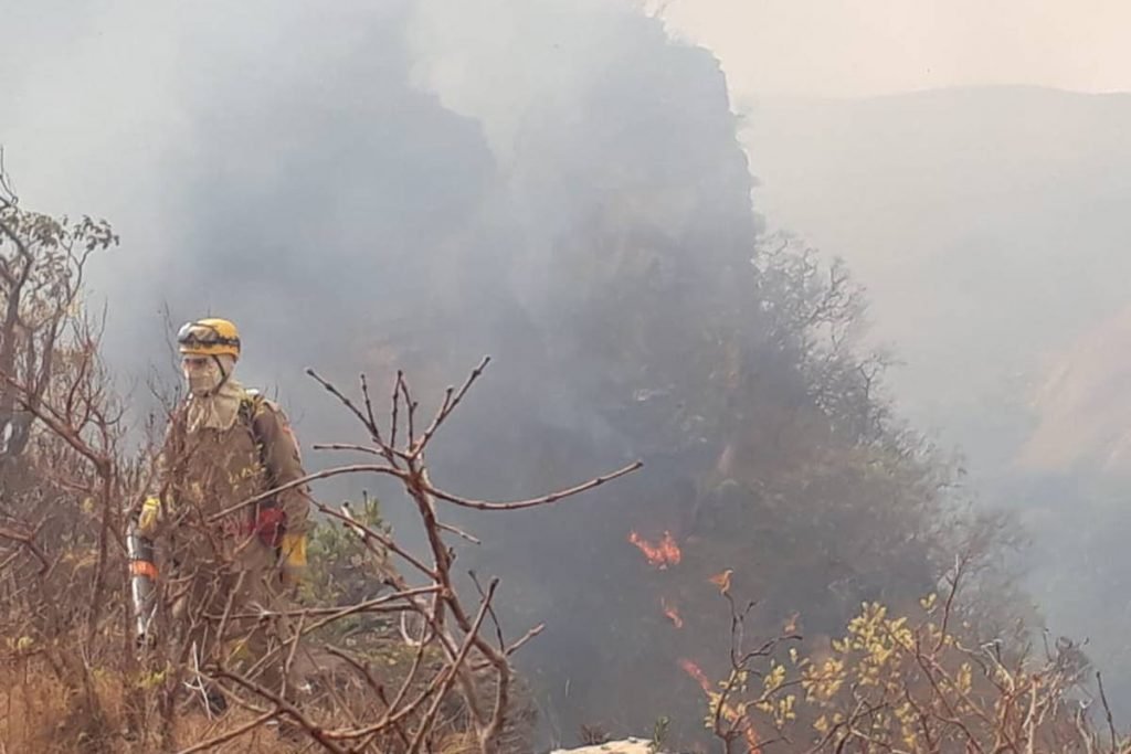 Incêndio na Chapada dos Veadeiros