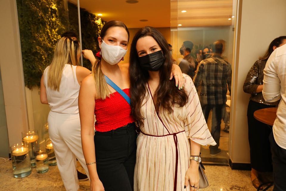 Renata Cortopassi e Maria Eduarda Oliveira