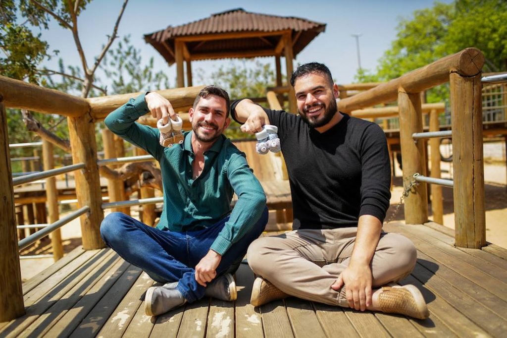 Casal Robert e Gustavo