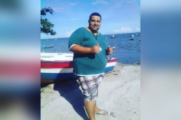 G1 - Com caminhada e corrida, jovem de Manaus emagrece 18 kg em 3