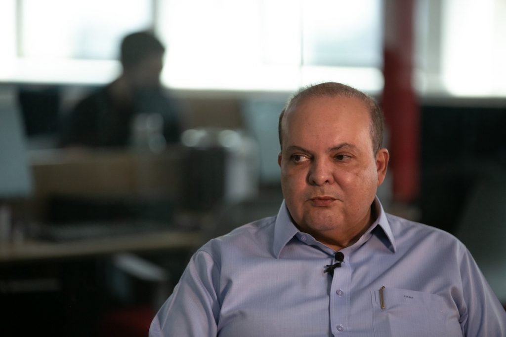 Governador Ibaneis Rocha visita a redação do Metrópoles