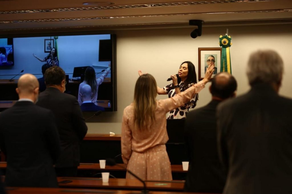 Frente Parlamentar Evangélica realiza culto no Plenário 10 da Câmara dos Deputados.
