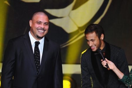Ex-jogador Ronaldo e atacante Neymar - Metrópoles