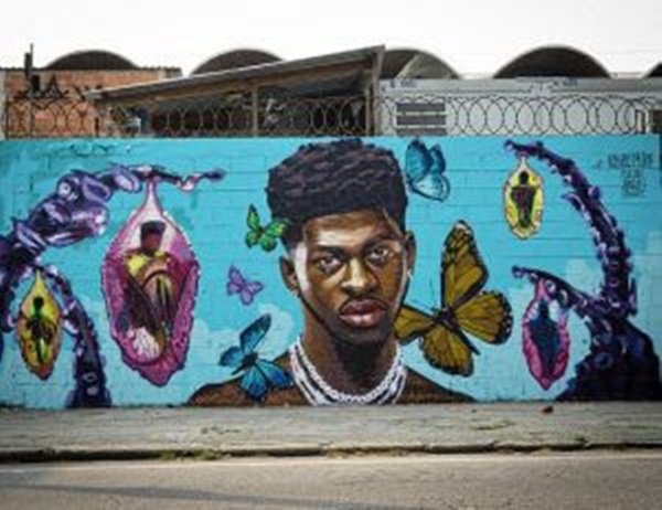 Muro em homenagem a Lil Nas X