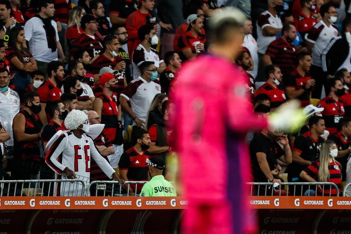 Público no jogo entre Flamengo e Barcelona-EQU, semifinal da libertadores, no maracanã