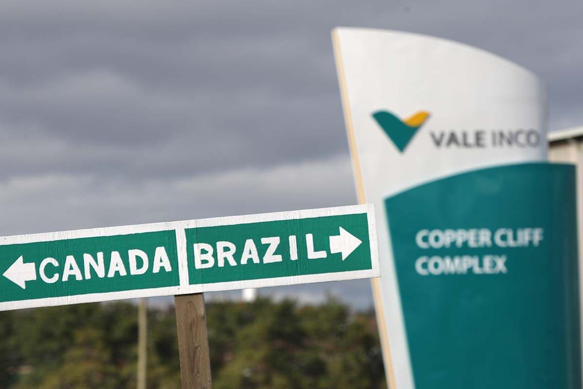 33 dos 39 trabalhadores presos em mina no Canadá foram resgatados