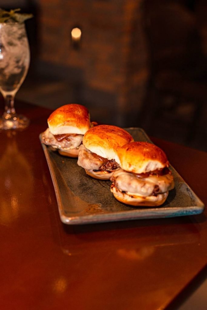 Trio de mini hambúrguer